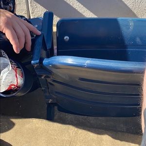 Meet your Posher, Adam